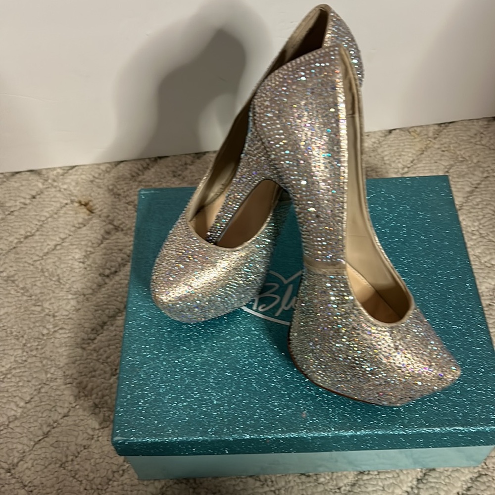 Platform Bling Pumps
